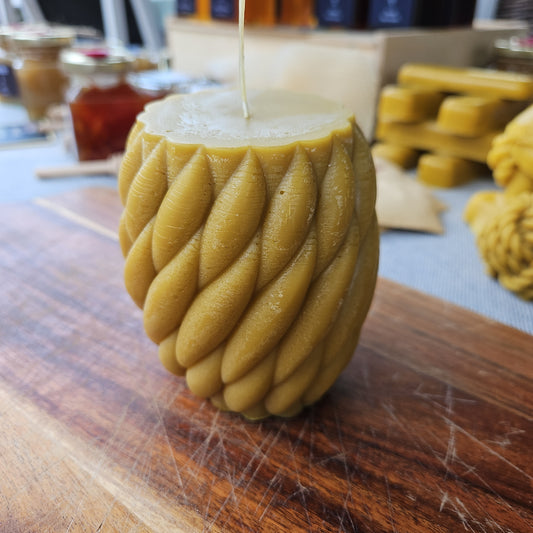 Beeswax large candle
